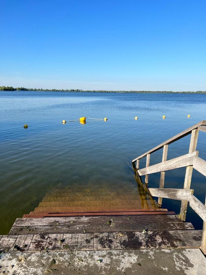 Huisje Op De Dijk Kortenhoef エクステリア 写真